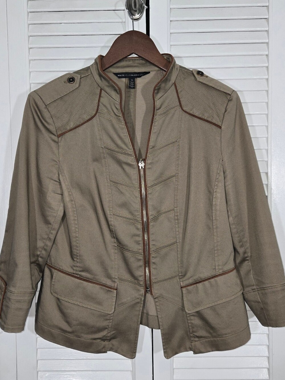 White House Black Market Zip Olive Green Khaki Stand Collar Full Zip Jacket 10